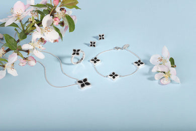 9ct Yellow Gold Whitby Jet Bloom Flower Ball Edge Stud Earrings E2602