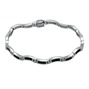 Sterling Silver Whitby Jet Eighteen Stone Wavy Link Bracelet. B570