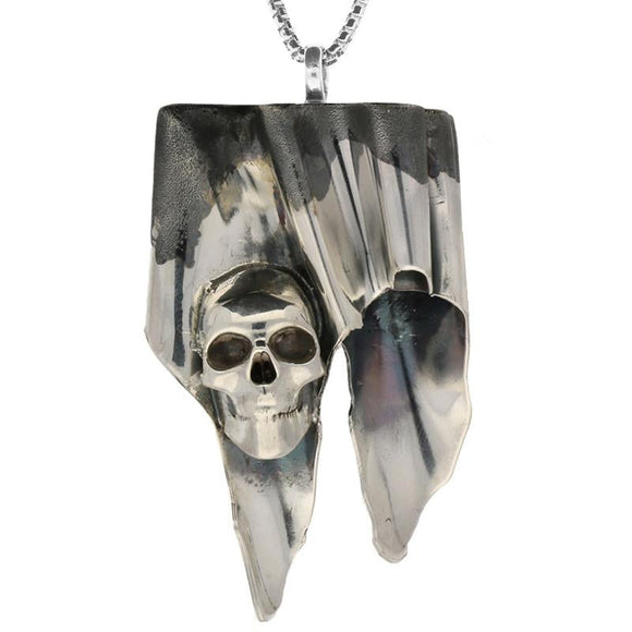 00128695 Unique Gothic Necklace Skull With Icicle Effect Silver Large PUNQ0004635